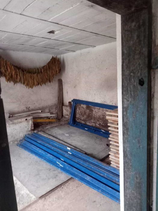 Продаж житлового будинку з господарськими приміщеннями .с Ланівці