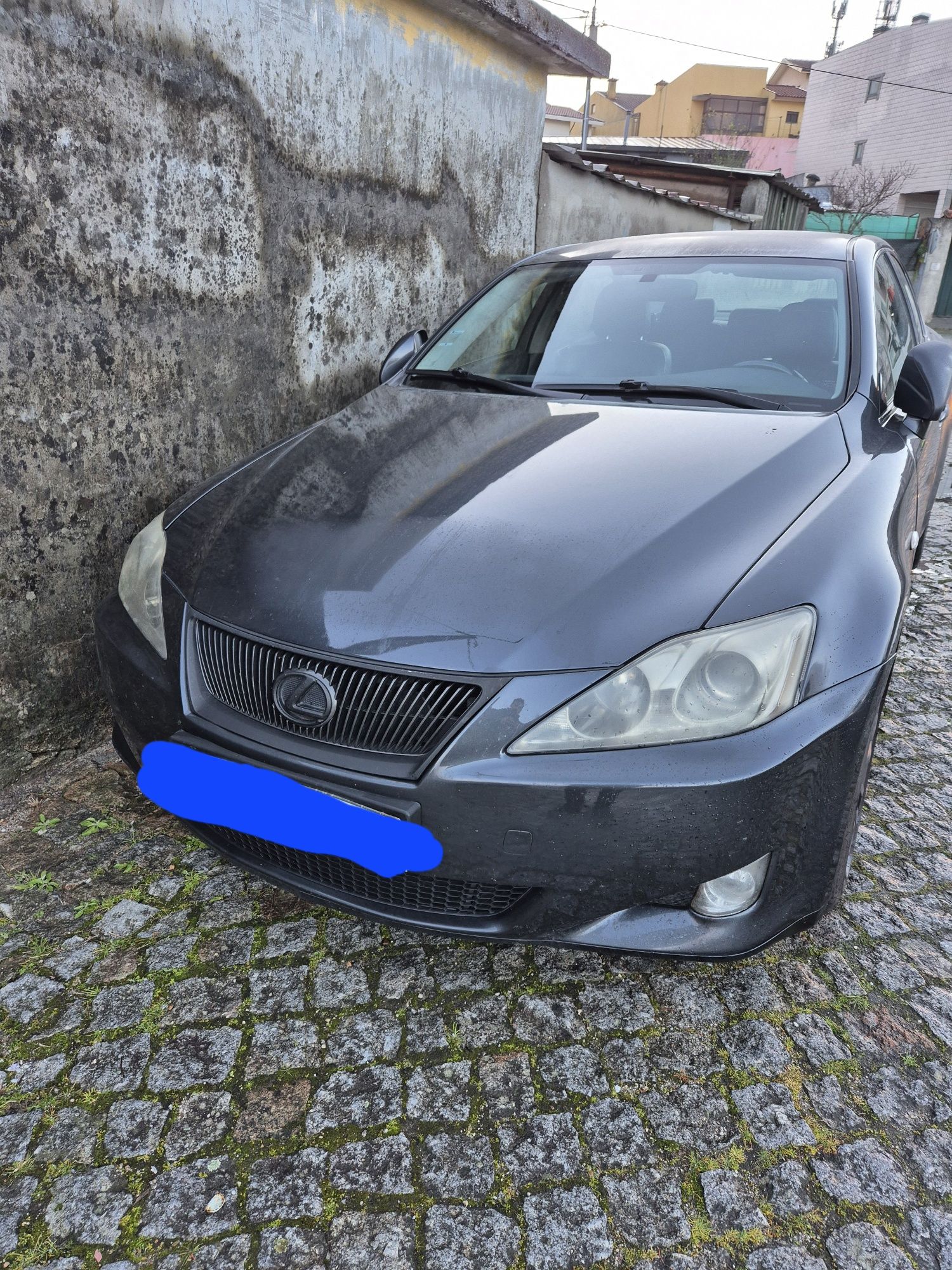 Faróis Lexus is220d