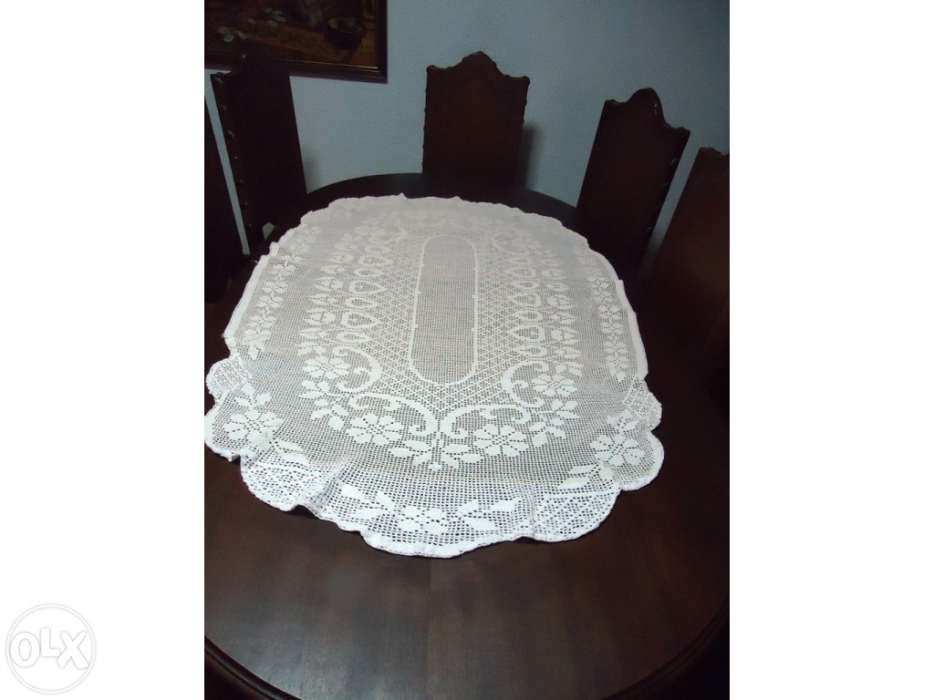 Centro de mesa em renda vintage