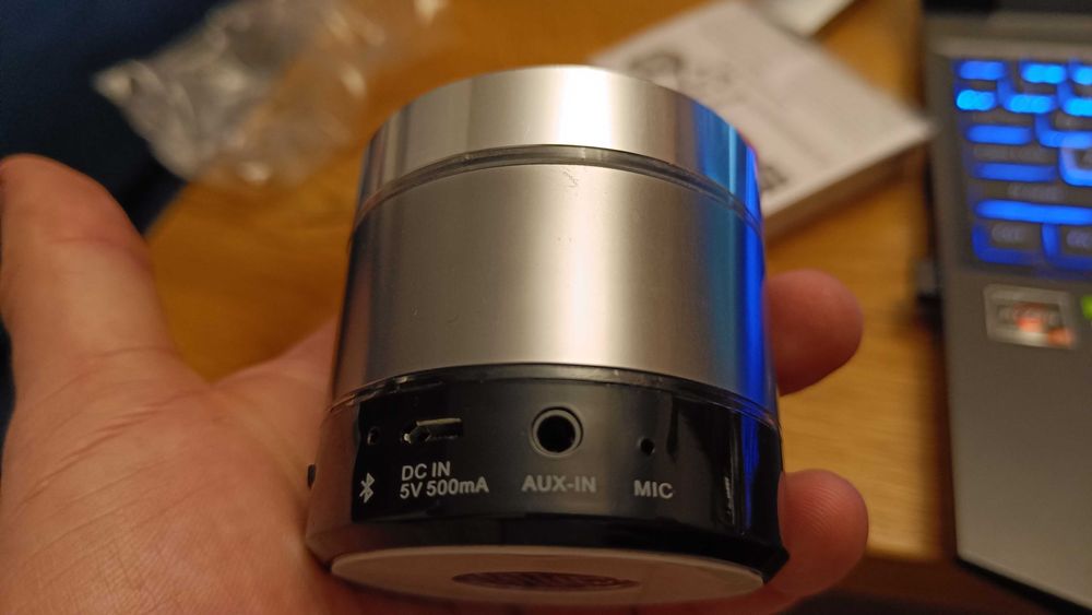 Głośnik przenośny Bluetooth Tchibo 323861 Aluminium Nowy ładnie gra