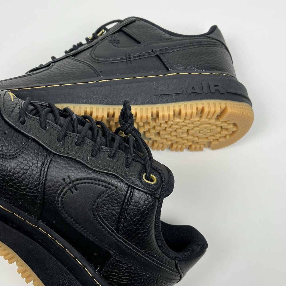 ОРИГІНАЛ зимові кросівки Nike AIR FORCE 1 LUXE DB4109-001 теплі демі