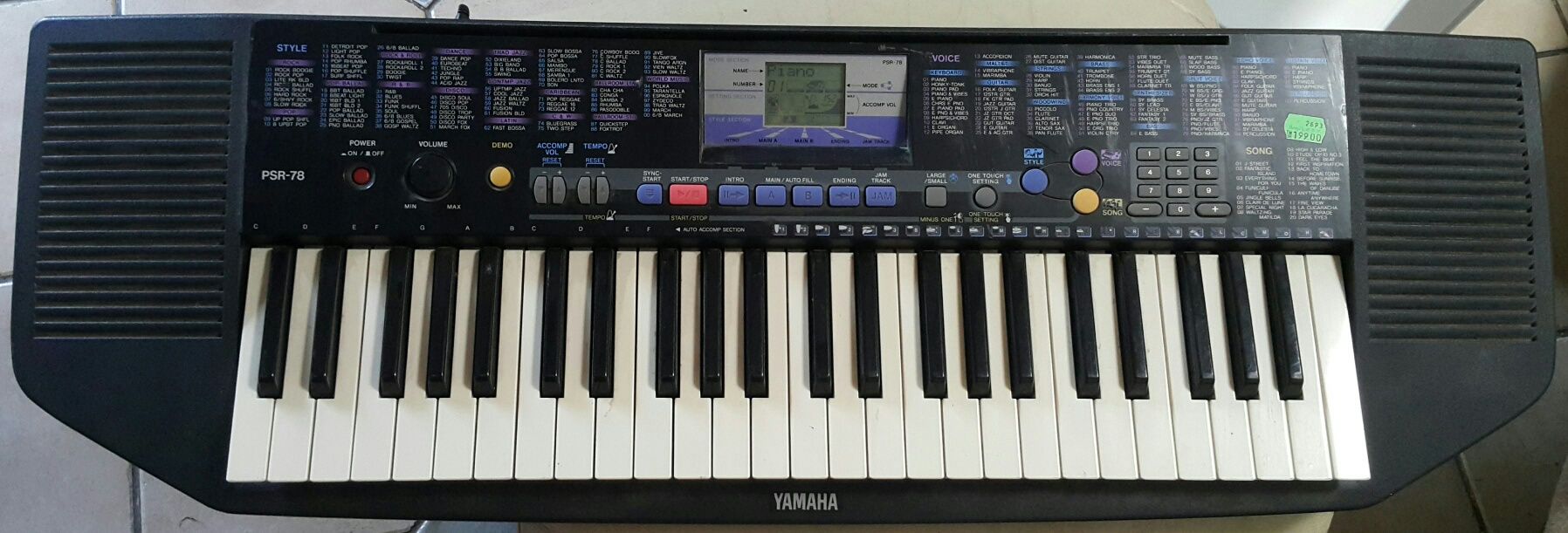 Keyboard Yamaha z Ekranem wielofunkcyjnym, duża klawiatura