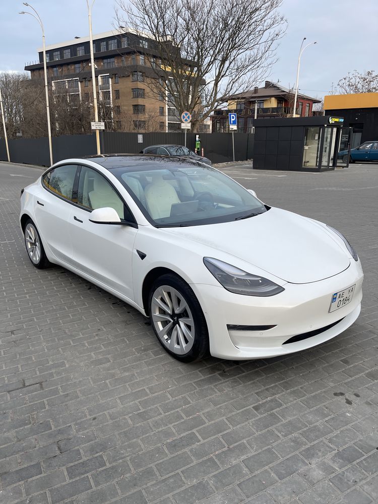 Продам Tesla Model 3 2022 Long Range Dual Motor - Restiyle