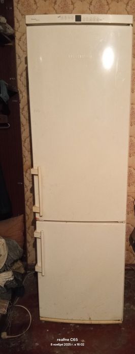 Холодильник LIEBHERR