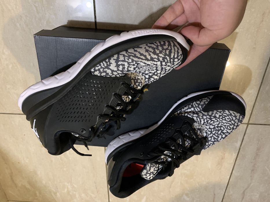 Кроссовки мужские 42р Jordan Trainer ST Оригинал (Покупались за 8799)