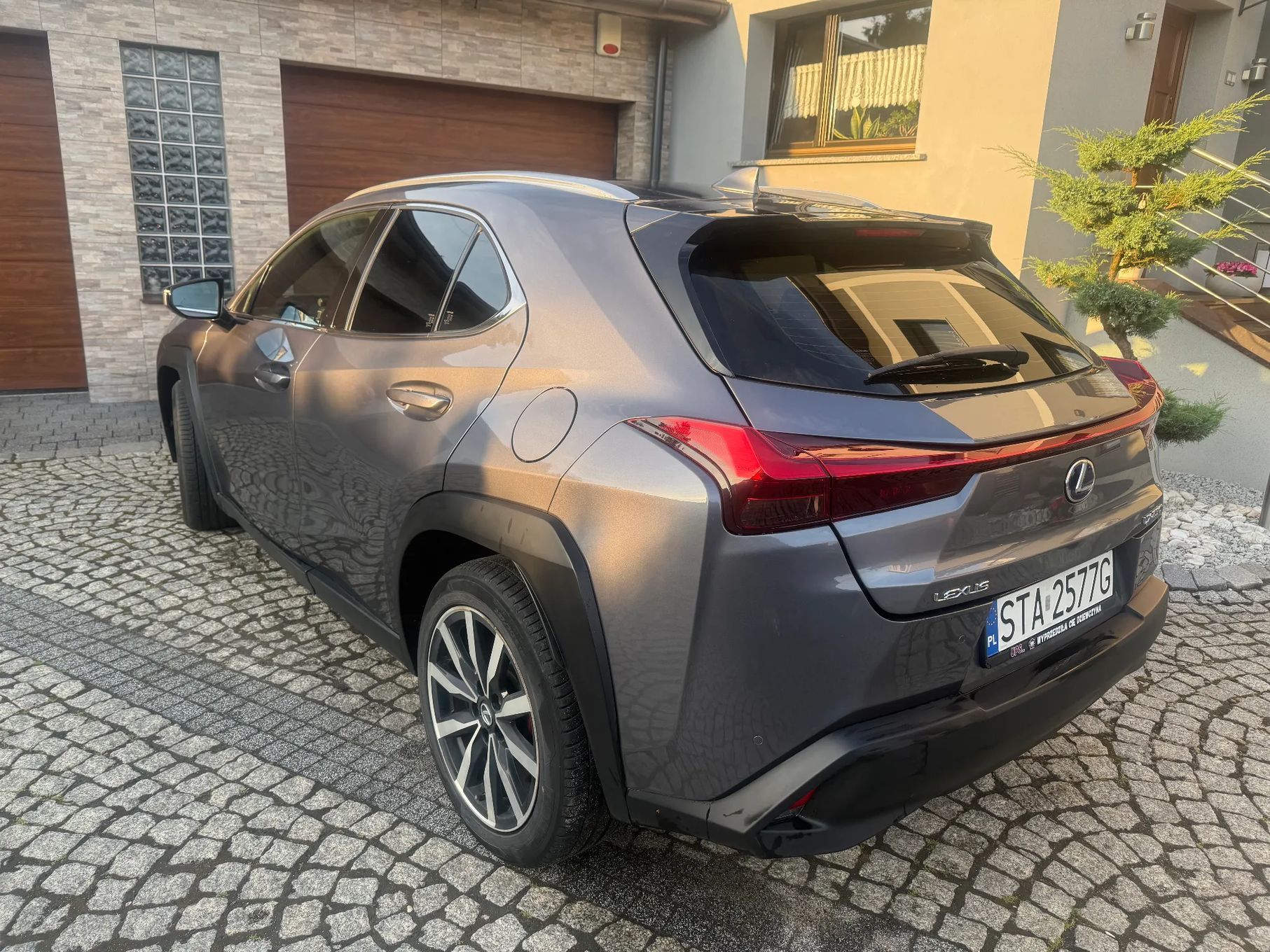 Lexus UX Lexus ux 250H FWD hybryda