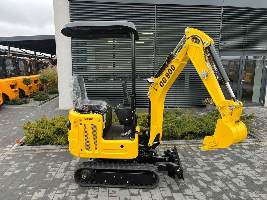 Nowa minikoparka Gunter Grossmann GG900. Silnik Kubota