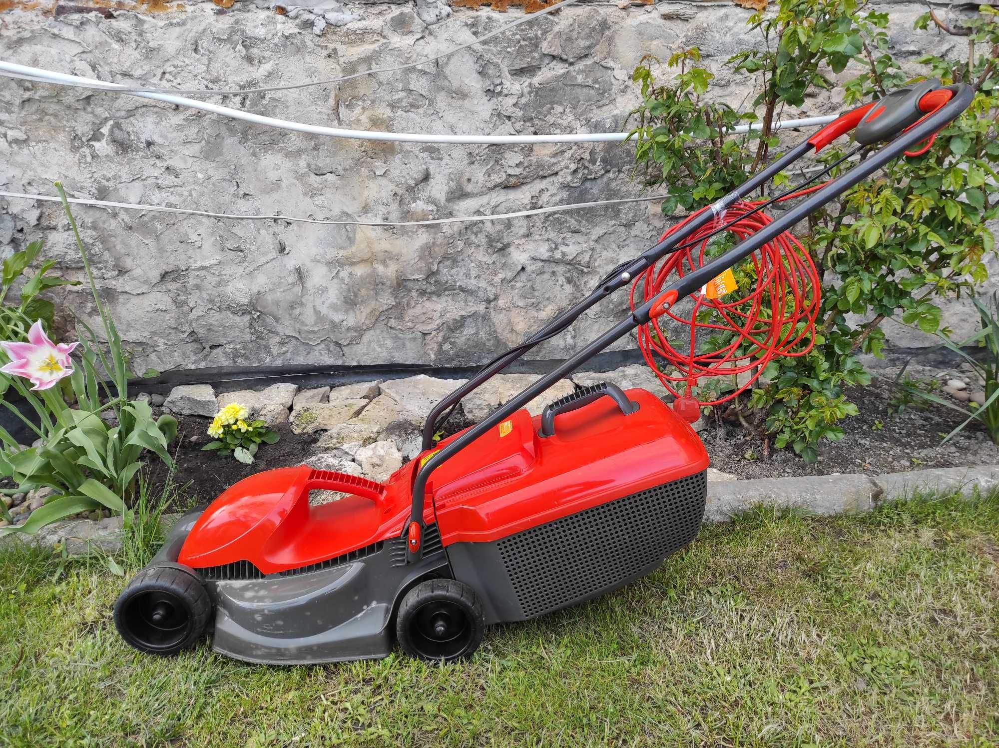 Kosiarka Flymo Rollermo 1000 W, Husqvarna RE320 na kółkach