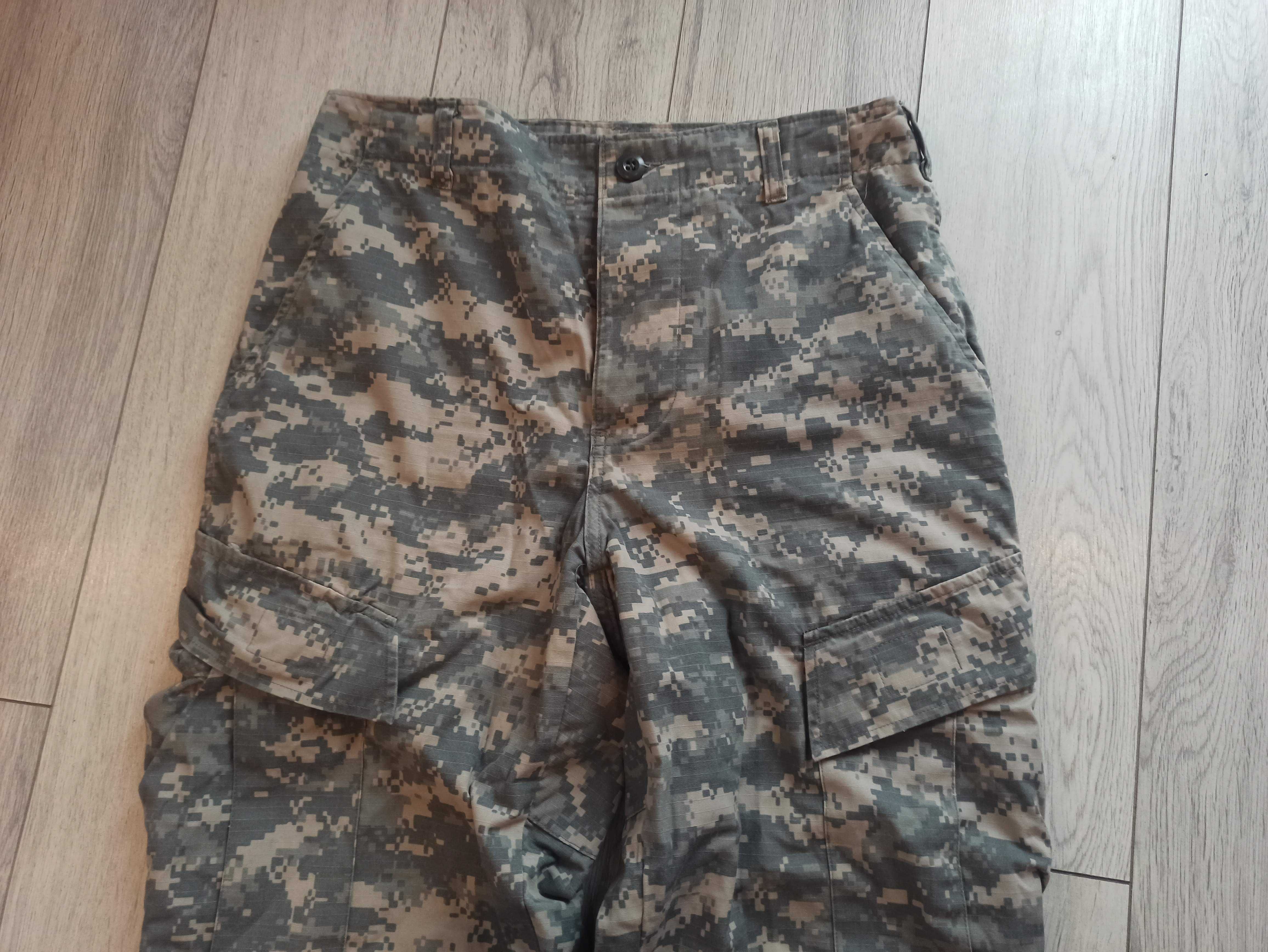 spodnie wojskowe ACU UCP SMALL SHORT SS US ARMY niepalne 65/25/10
