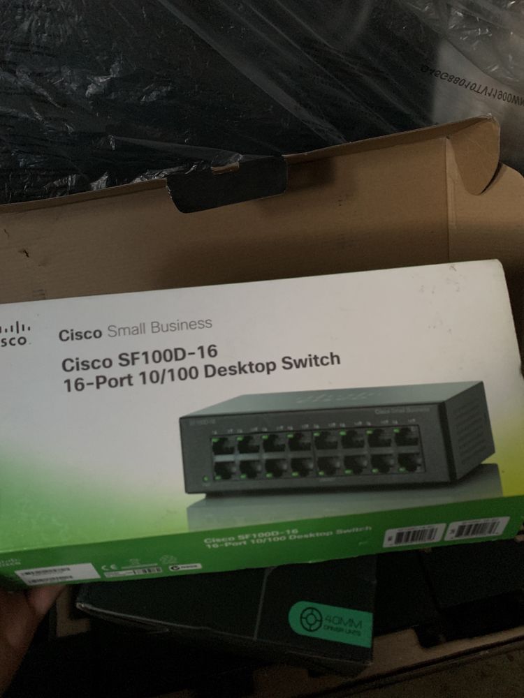 Cisco Sf100d-16 switch