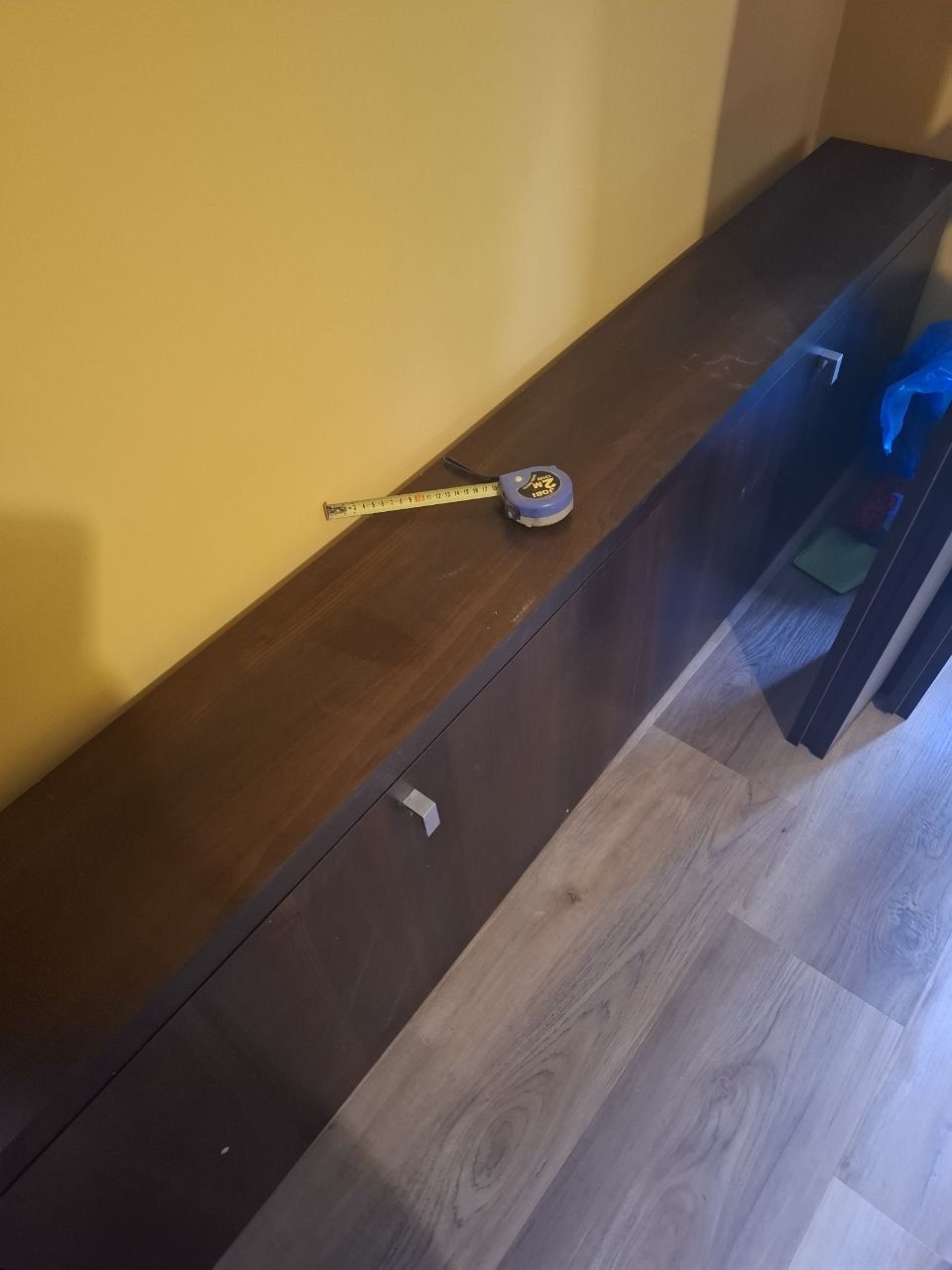 Szafka wisząca na buty