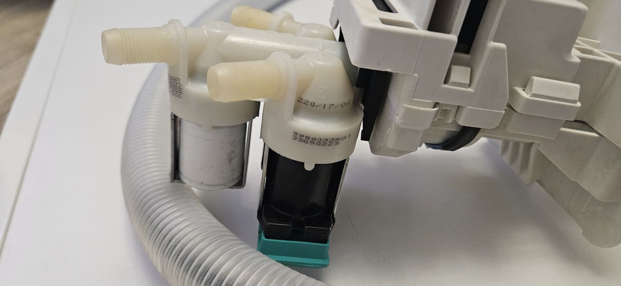 Bosch WVH28420PL/01 pralko-suszarka Aquastop, elektrozawór