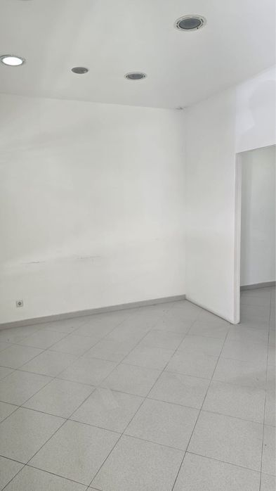 Loja com excelente visibilidade em rua movimentada