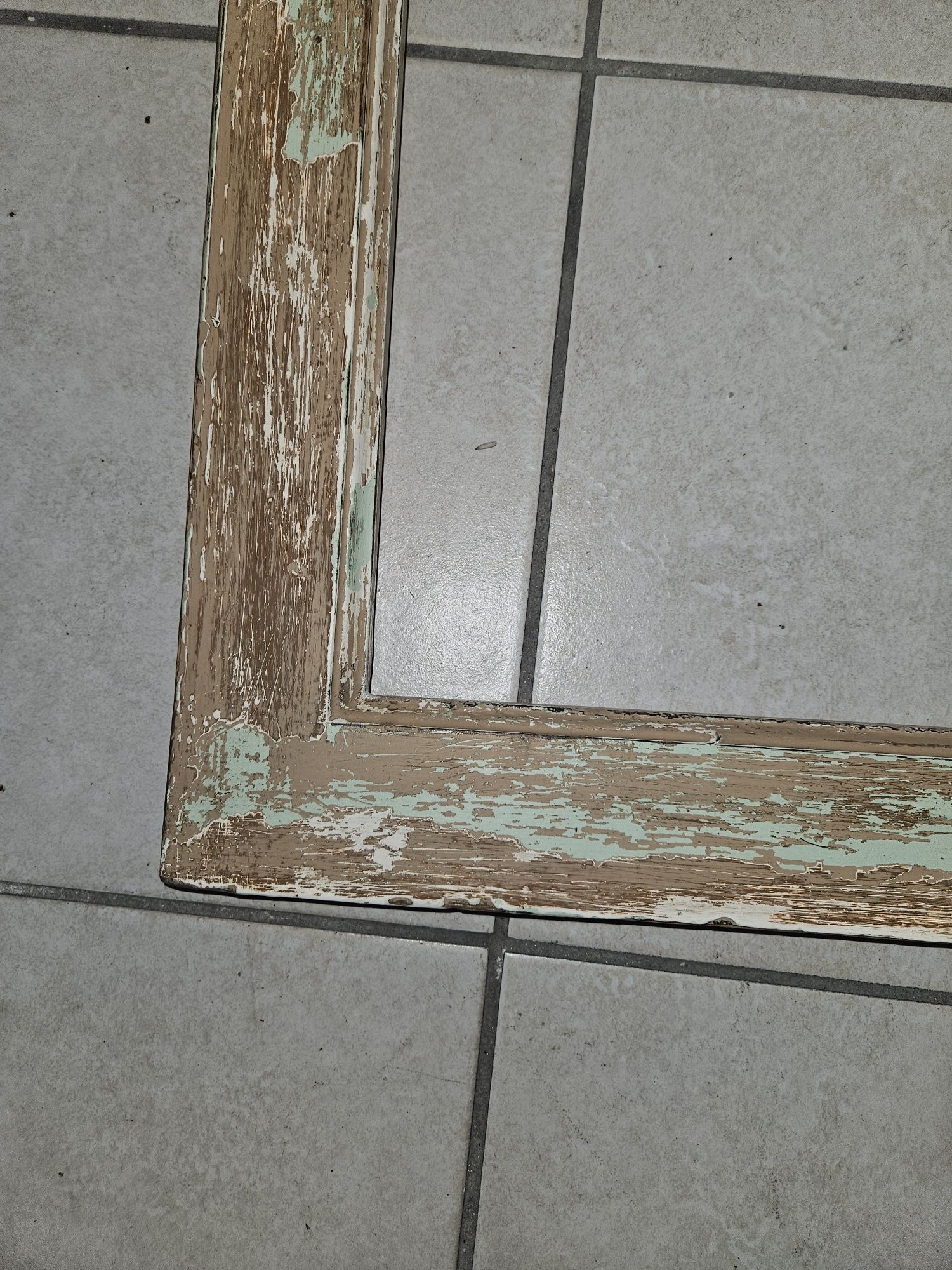 Estrutura de janela reciclada como moldura * moldura fotografia