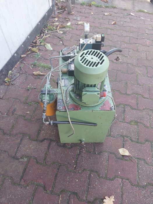 Agregat hydrauliczny Maagtechnic – z pompą, silnikiem i rozdzielaczem