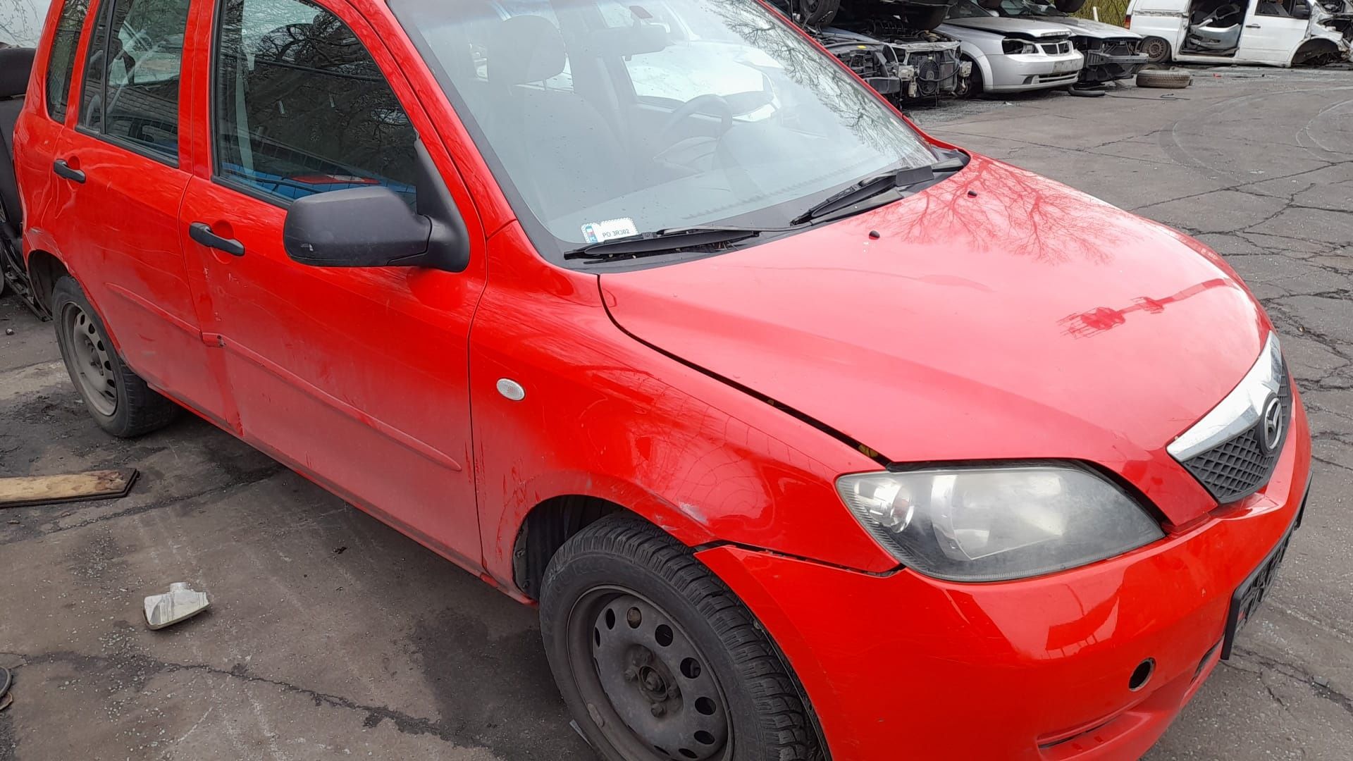 Mazda 2 2003r. 1.4 benzyna 59kW/80KM maska 197