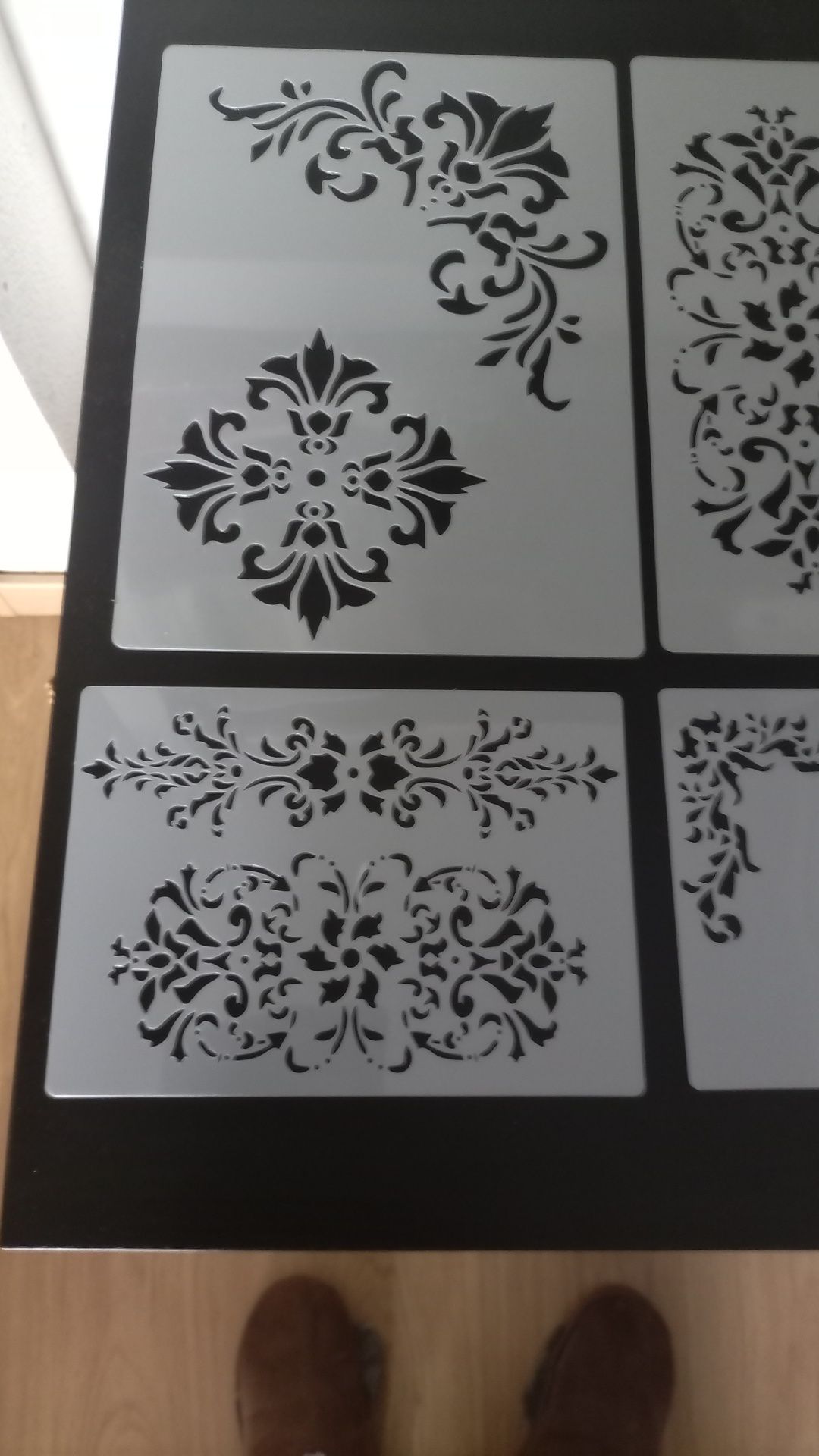 Stencil arabescos  folhas em plástico novas