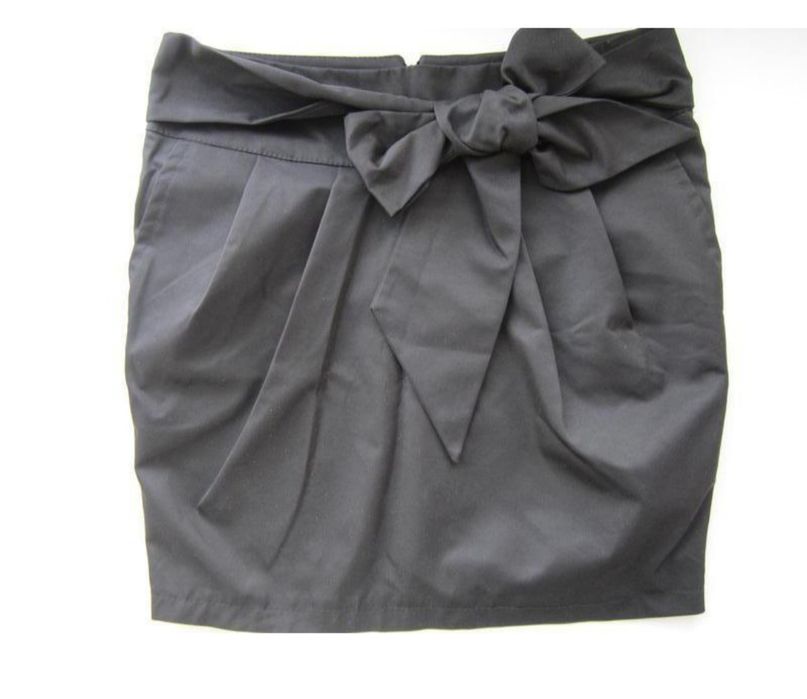 Гарна спідниця  міні