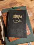 livro biblia sagrada preta