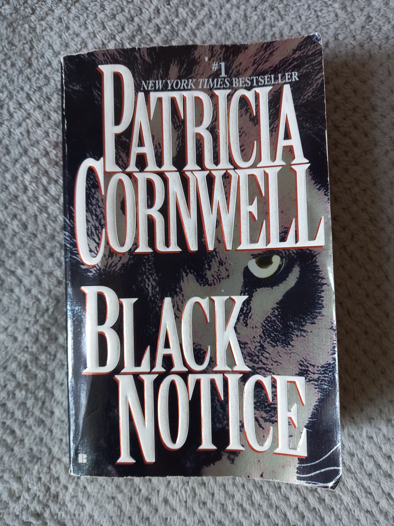 Black notice, Patricia Cornwell
