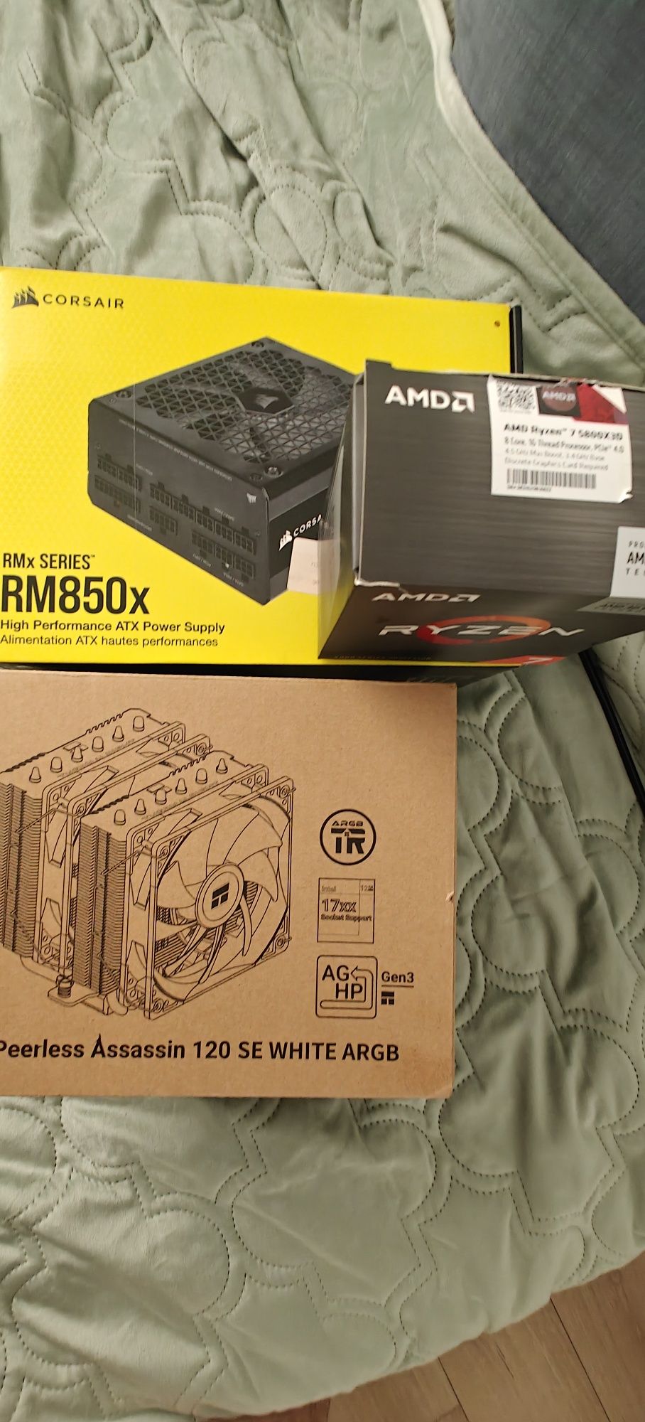 Komputer stacjonarny 5800x3d, RTX3800, Monitor Samsung 32 Odyssey