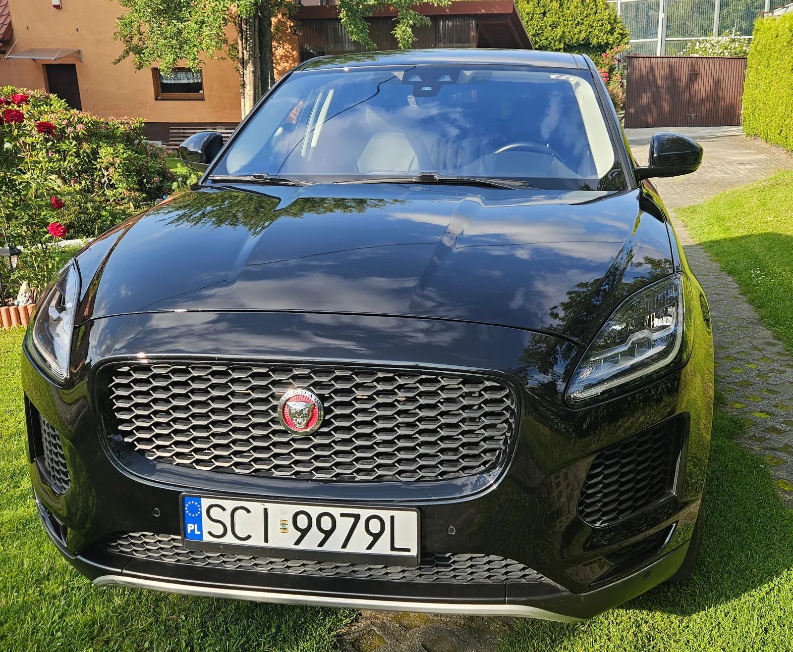 Jaguar E-Pace Stan idealny,FV 23%, Czarny metalik, 11/2020 37700km