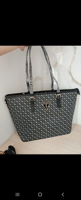 Duża torebka guess czarna