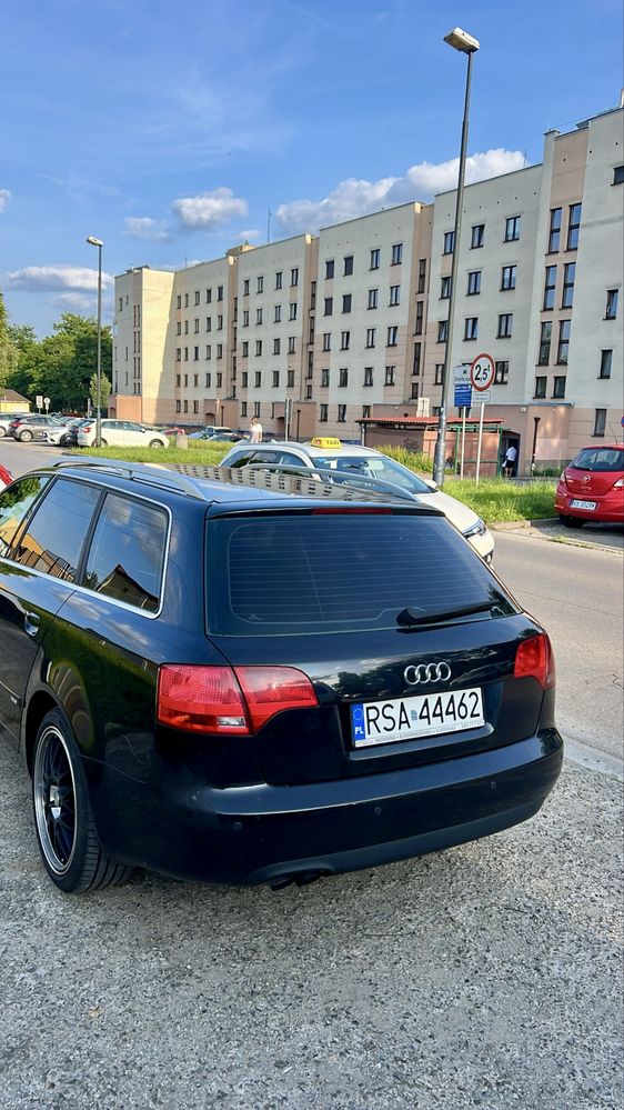 Audi A4 B7.