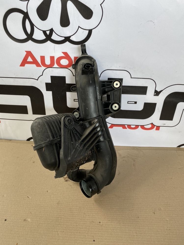 Партубок интеркуллера Audi A4 B8 A5 Q5 18 2.0 tfsi 8K0145673AJ