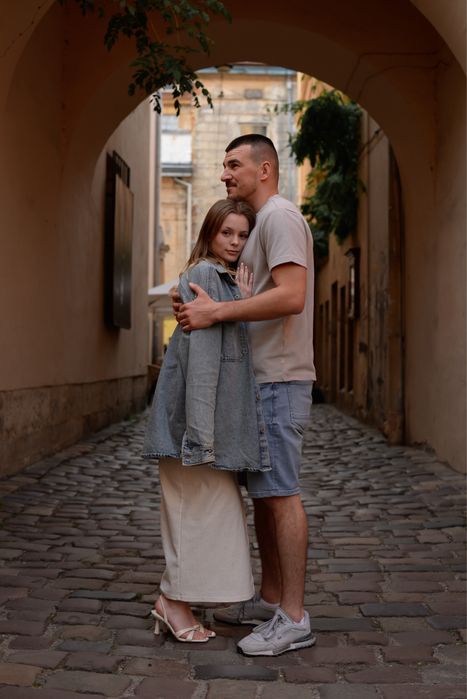 Фотограф Львів. Індивідуальні ,сімейні ,діти,розпис,хрестини