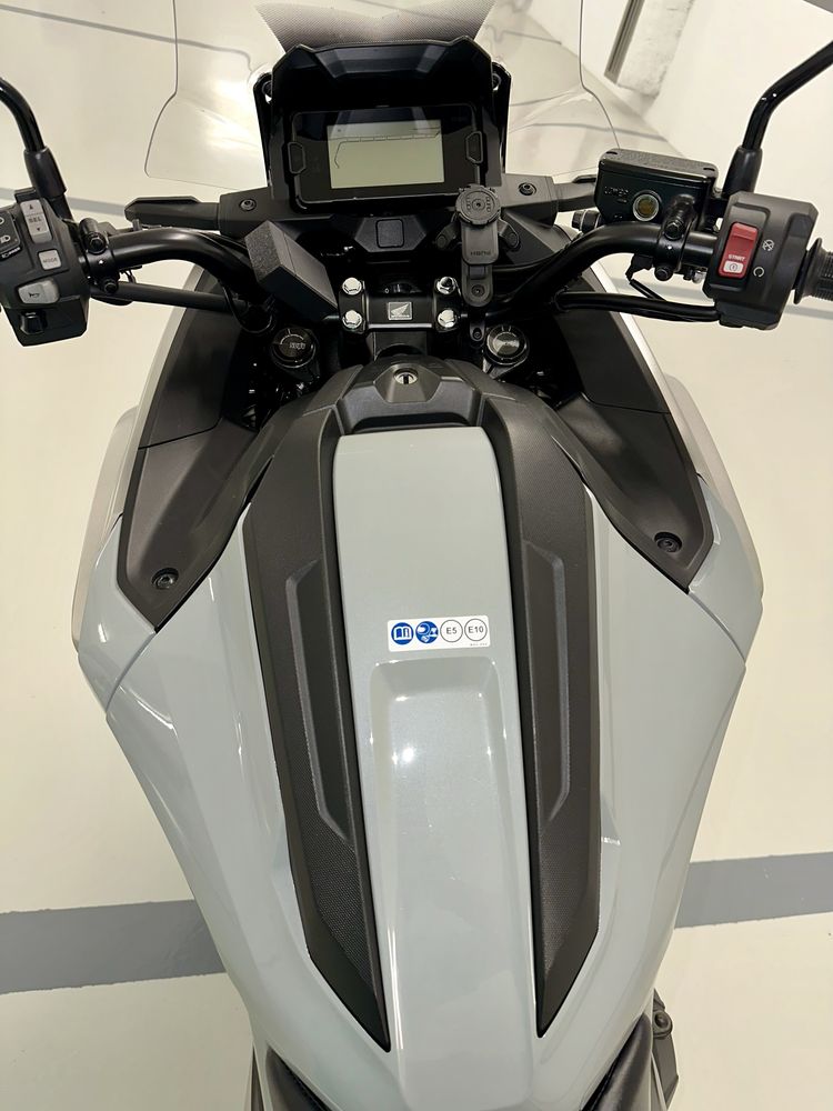 Honda NC 750 X . Manutenção dos 12.000 km realizado; selo pago