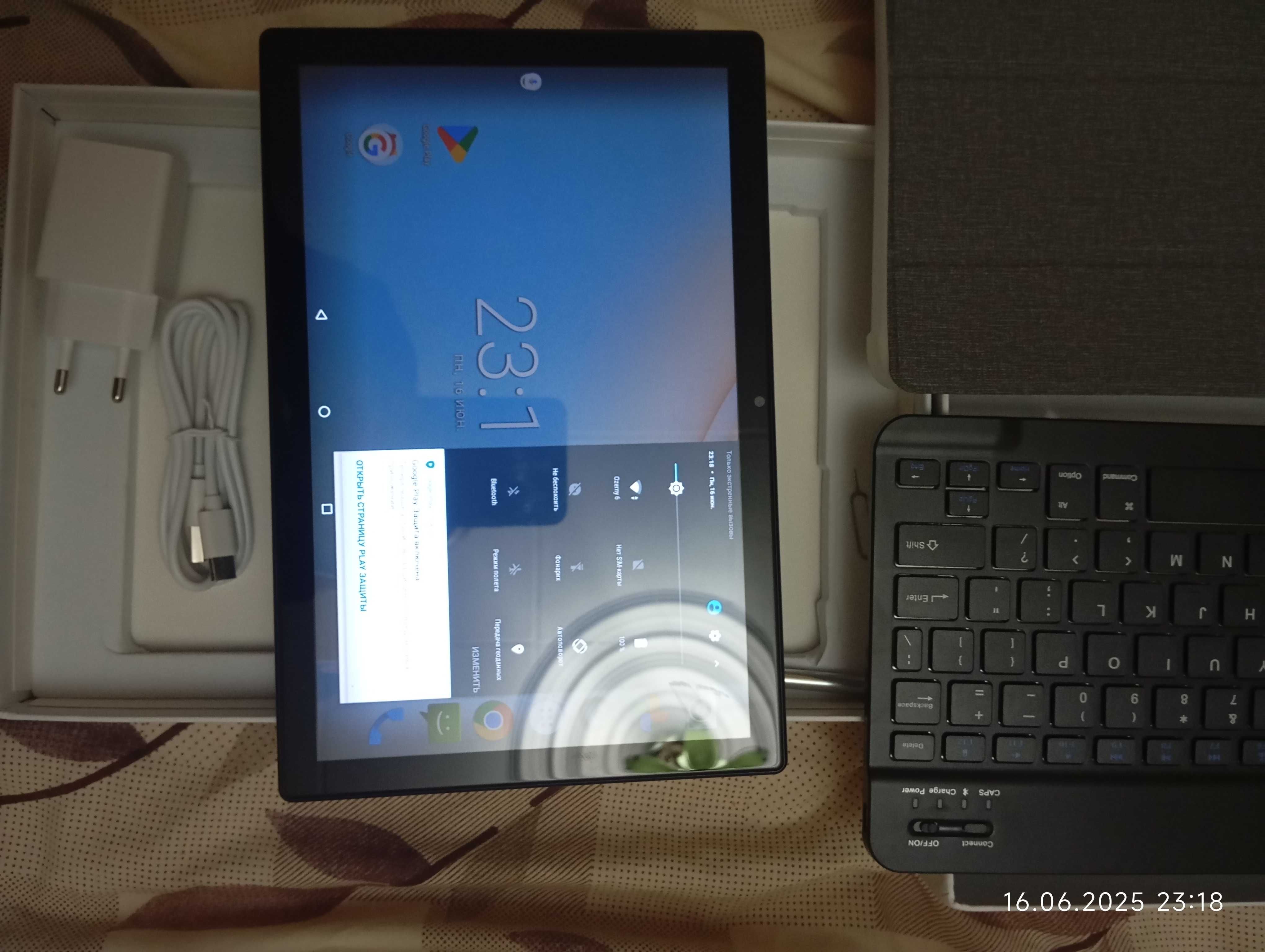 Планшет 10.1 + клавиатура блютуз