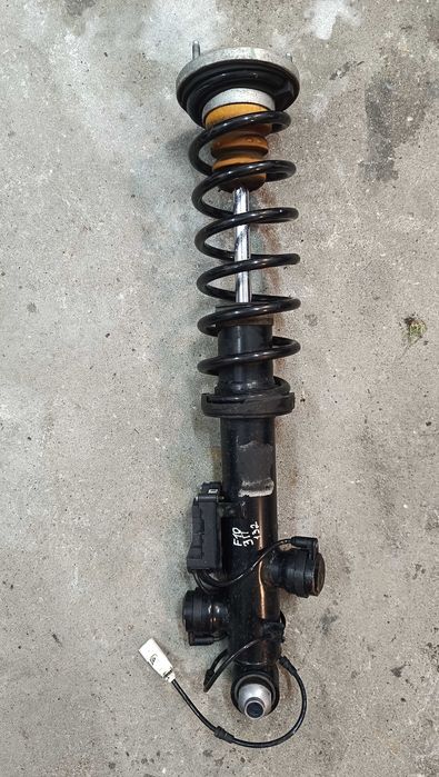 Амортизатор задний правый №132 BMW 5 F10 F11 стойка VDC пружина