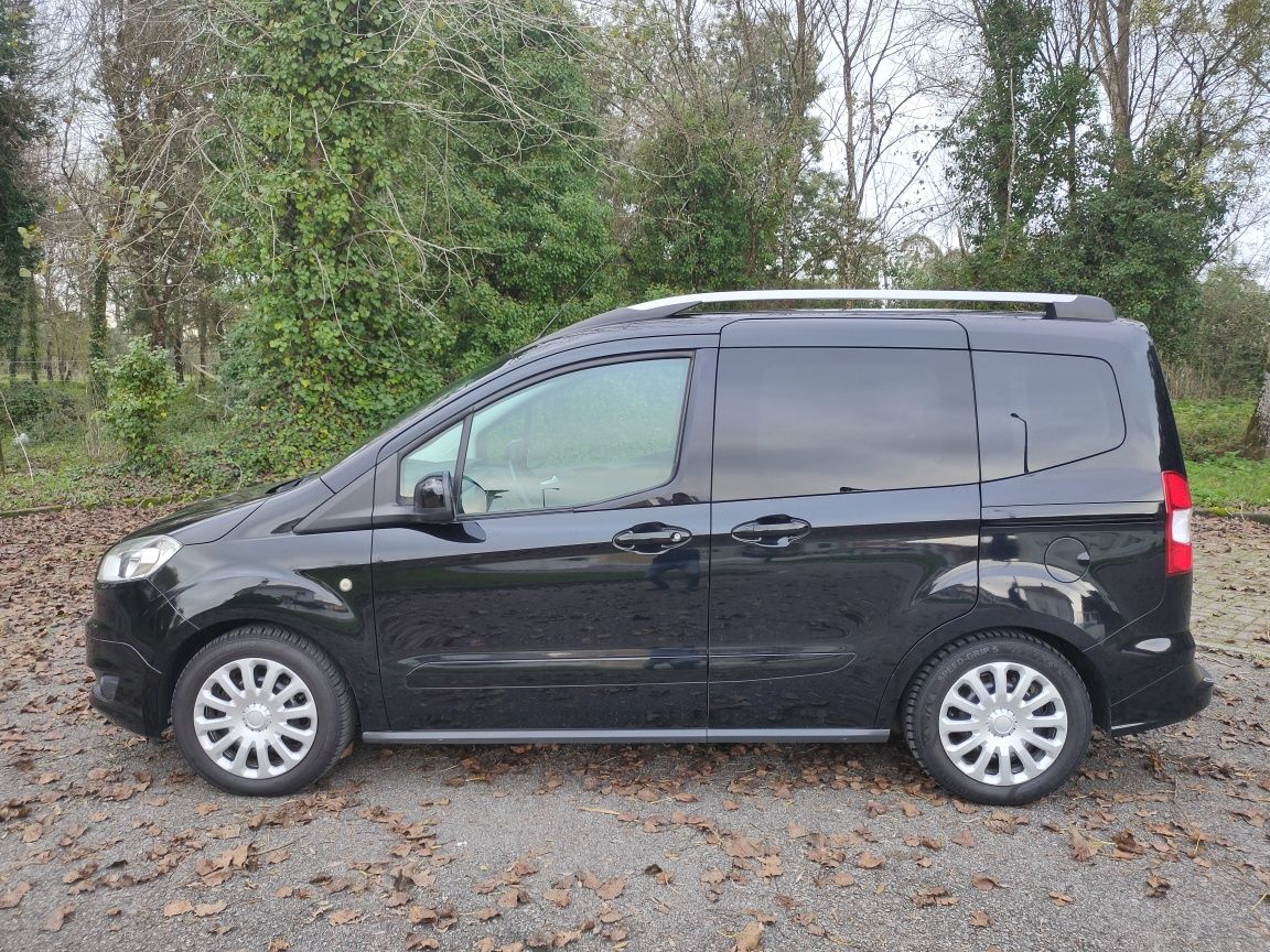 Ford Tourneo Courier 1.0