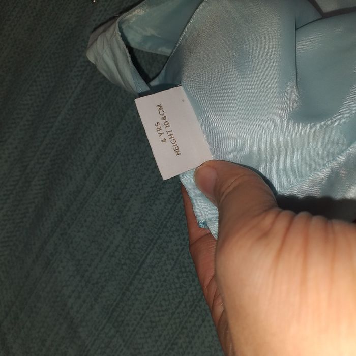 Нарядное платье Next на 4-5 лет