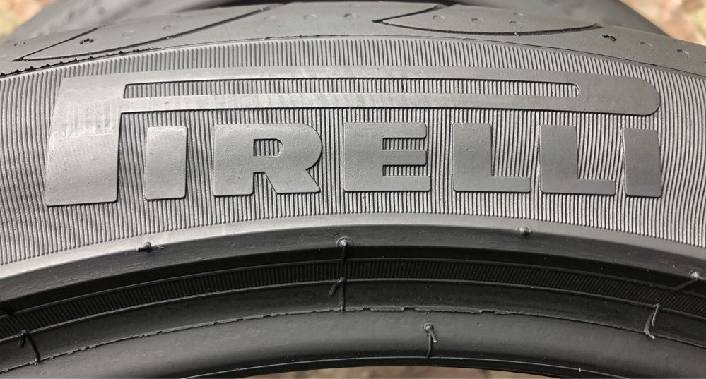 245/40r19 Pirelli 245 40 19 Розпаровка Ціна за 1шт