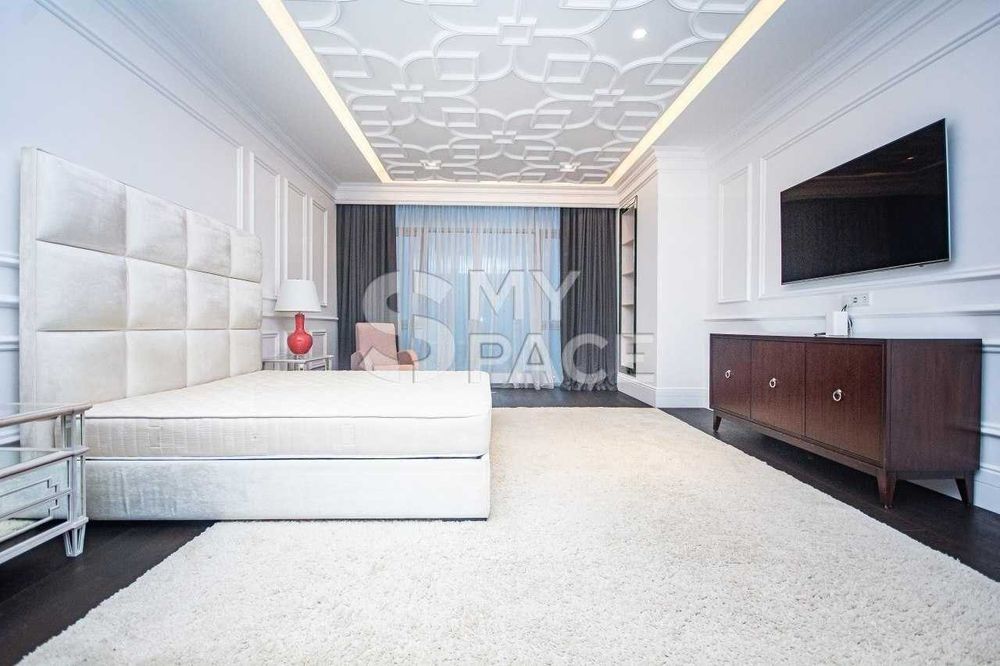 VIP Ремонт, вул. Мазепи 11-Б, вид на Дніпро