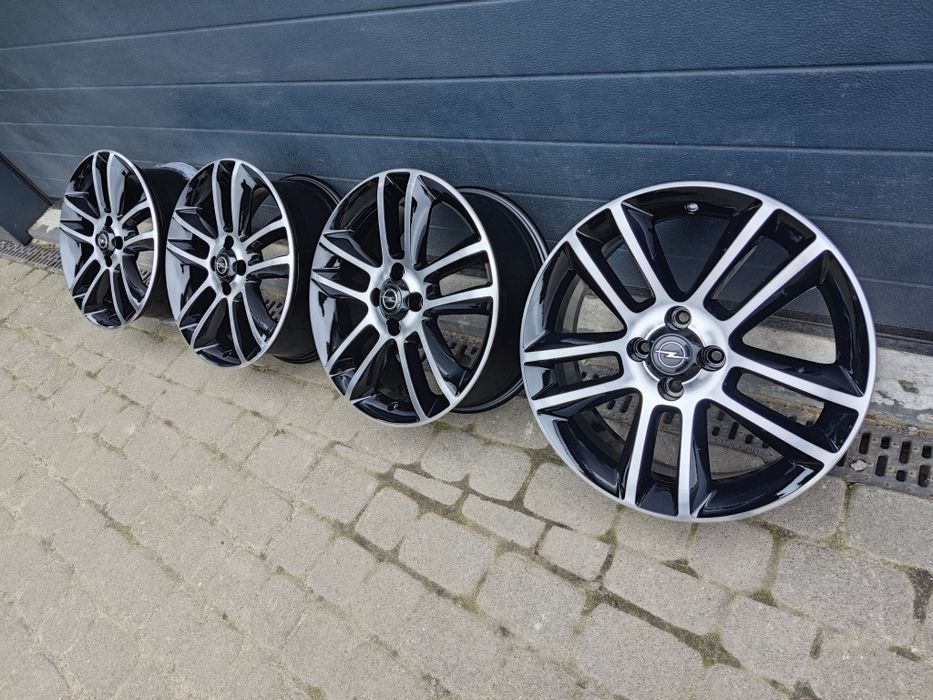 Felgi alu Opel Corsa 4x100 R17 J7 ET44