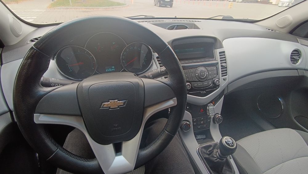 Chevrolet Cruze. Круз