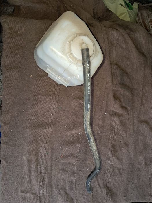 Хонда аккорд 8 ,Европа, расширительный бачек