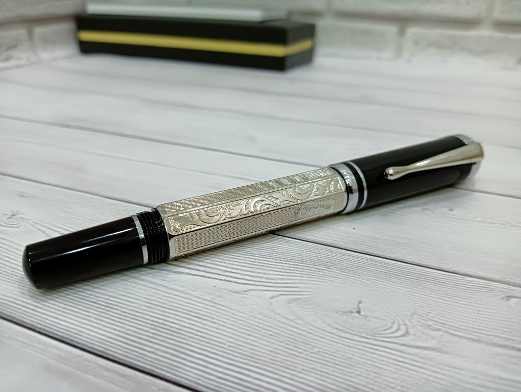 Кулькова металева ручка Montblanc