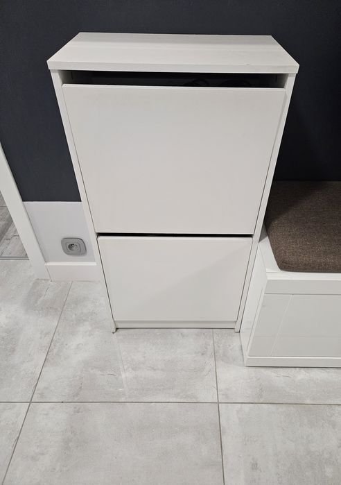 Komoda szafka na buty biała dwie szuflady szafa