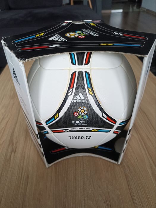 Pilka Adidas Tango Euro 2012