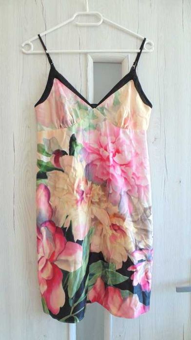 By Ted Baker śliczna koszula nocna w kwiaty na ramiączkach 38