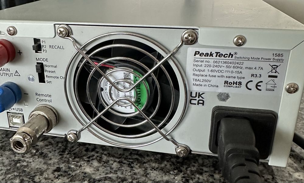 Zasilacz laboratoryjny USB 60V 15A PeakTech 1585