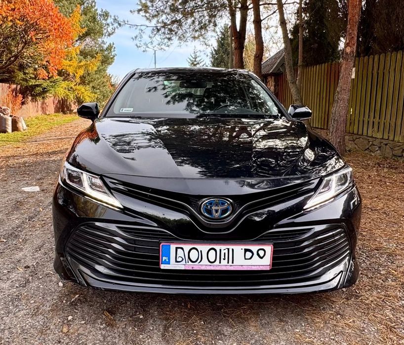 Toyota Camry niezawodna, serwisowana, z polskiego salonu – tylko 82 tys. km!