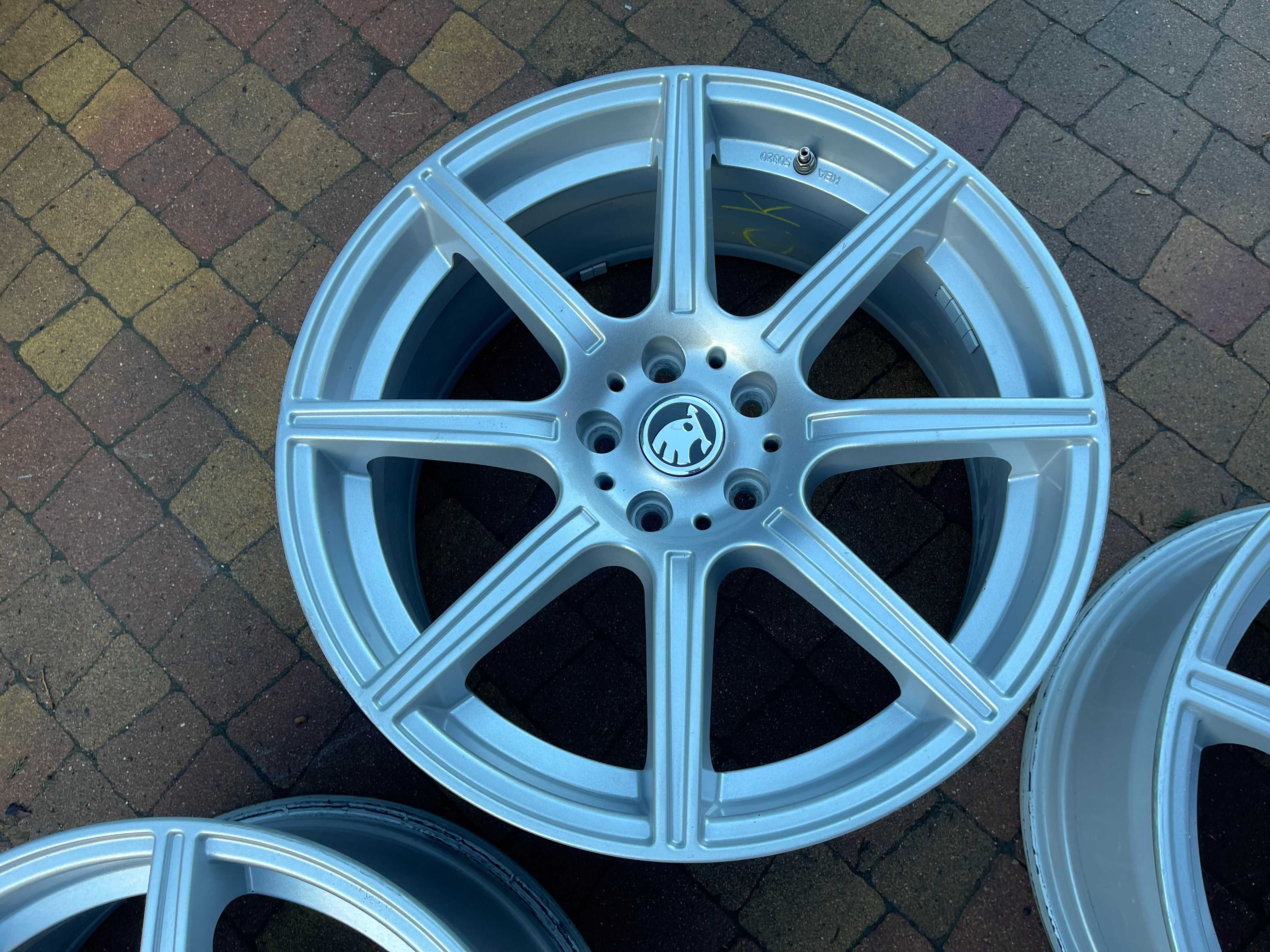 3525. Koła zimowe Arteon Karoq CC 5x112 245/40/19 Nokian 2021/23r
