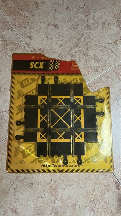 Pista de carros Scalextric F1 e Montecarlo