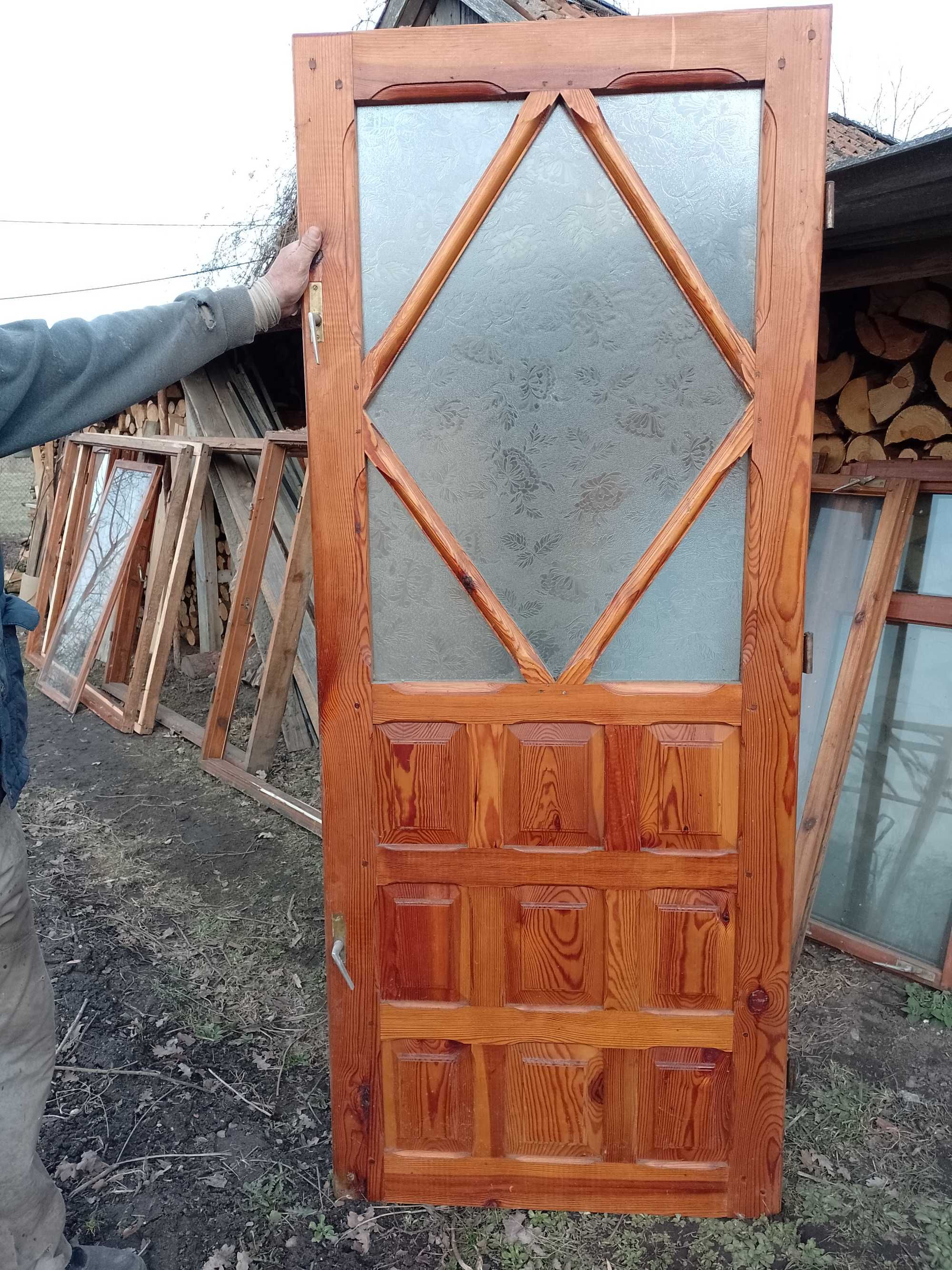 Drzwi drewniane balkonowe vintage 1/2 oszklone 2,20 x 90 sosnowe