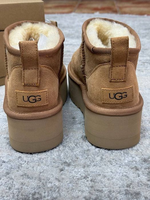 UGG руді жіночі, розмір 36,37,40